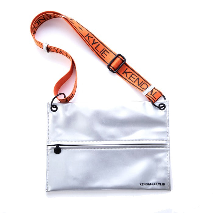 NIKKI サコッシュ | ケンダルアンドカイリー |