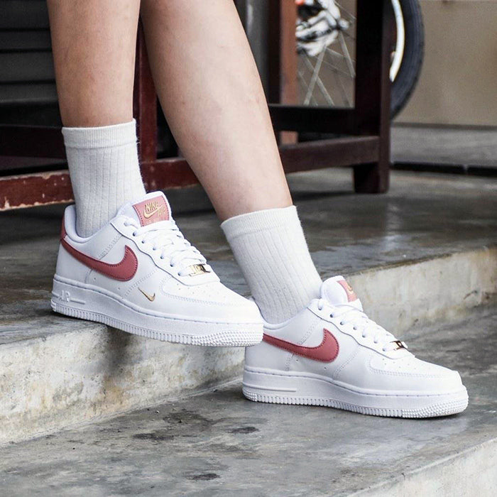 エアフォース1 '07 エッセンシャル | ナイキ |