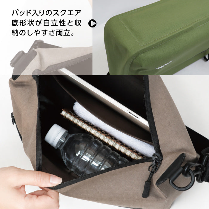 【新製品】 防水ショルダーバッグ 8L A4対応 キャリーオン対応 軽量 ショルダーバッグ タブレット収納 通勤 通学 旅行 自転車 メンズ レディース ユニセックス GMOOD GMB-002
