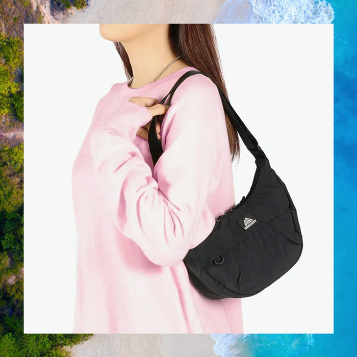 GREGORY SUSZY HALFMOON SHOULDER S レディース グレゴリー グレゴリー スージーハーフムーンショルダー 肩掛け サブバッグ フェス 旅行 通勤 お出かけ 買い物 レジャー 小型 軽量 はっ水 1リットル 女性 婦人 黒 ブラック