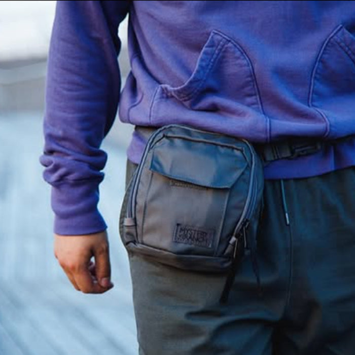 DISTRICT 2 | ミステリーランチ |